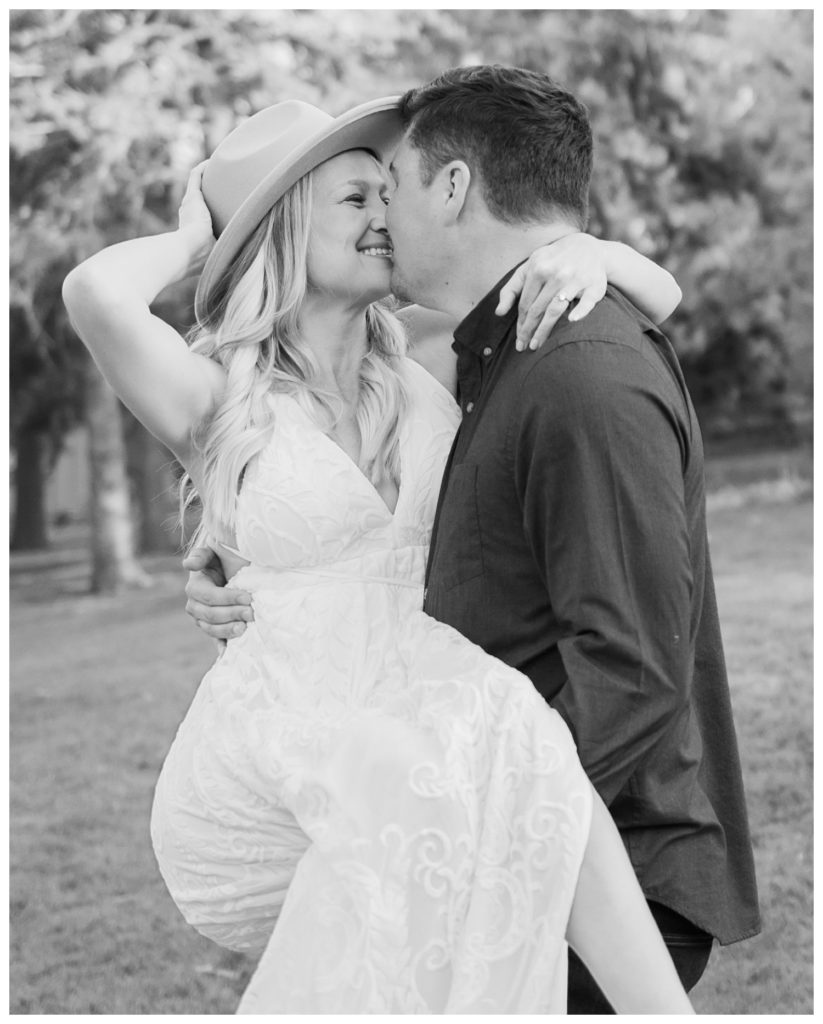 Sioux Falls Wedding Photographer - Engagement Session at Tuthill Park