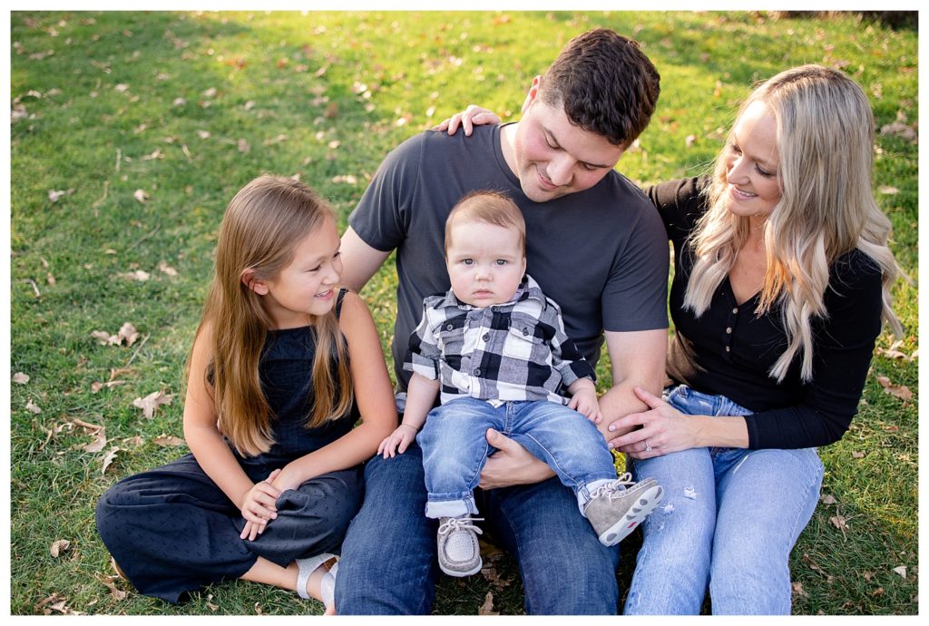 Sioux Falls Wedding Photographer - Engagement Session at Tuthill Park