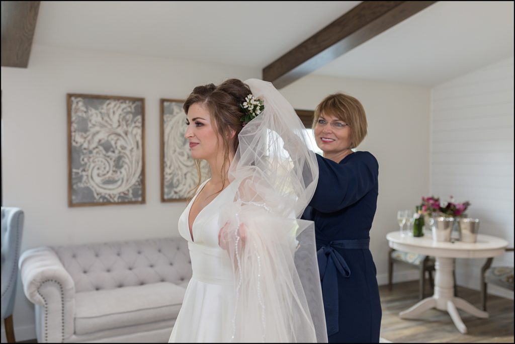 Sioux Falls Wedding Photographer - Emerald Pines Wedding