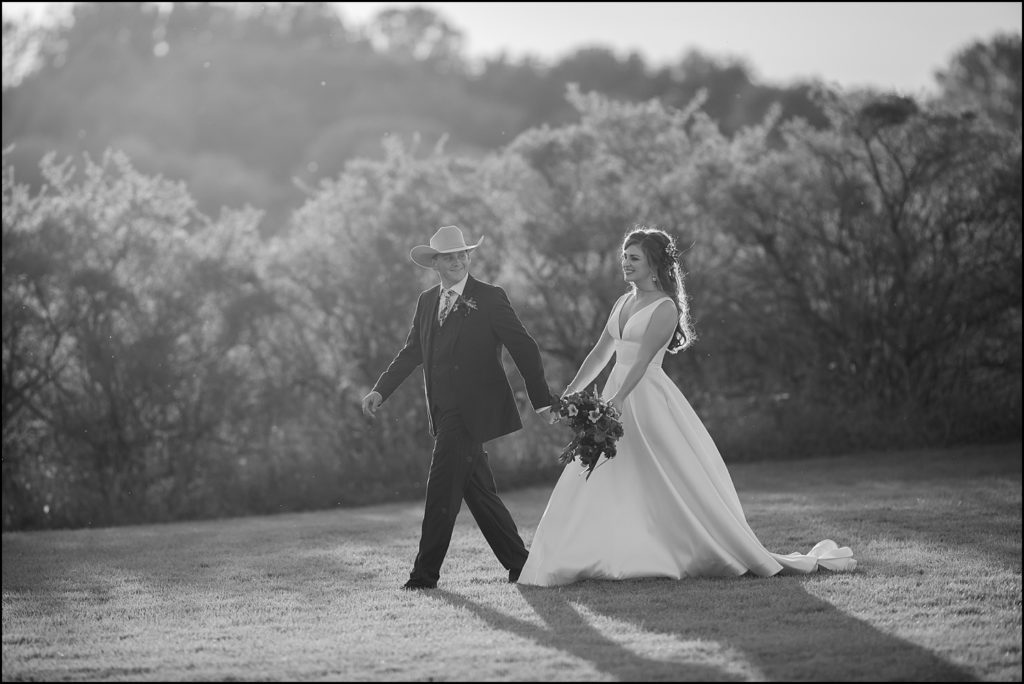 Sioux Falls Wedding Photographer - Emerald Pines Wedding