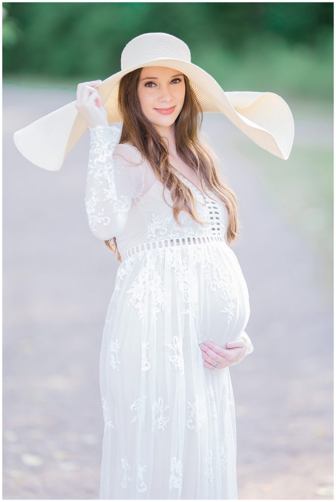 Outdoor maternity session at Sertoma Park, South Dakota