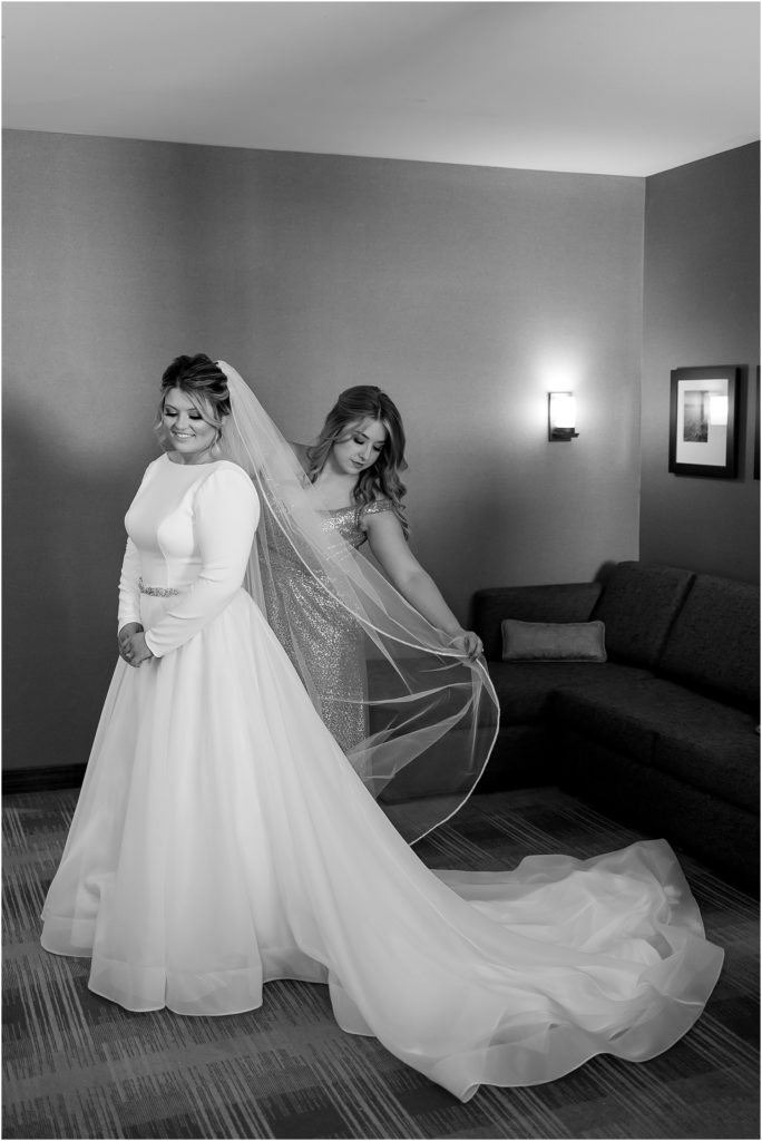 Winter wedding getting ready photos in Brookings, South Dakota