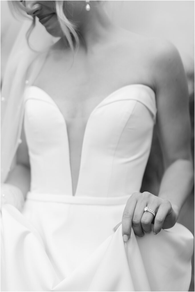 Summer Sioux Falls Wedding | Bride and groom