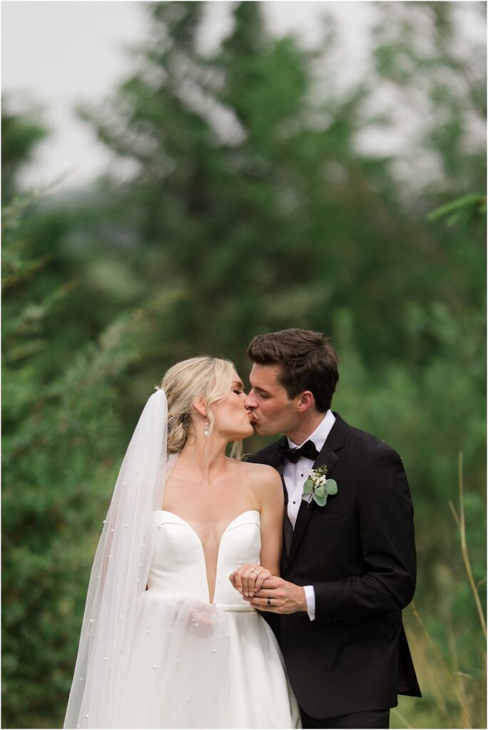 Summer Sioux Falls Wedding | Bride and groom